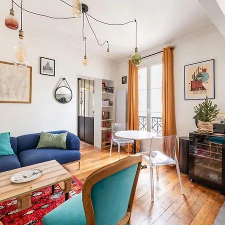 Апартаменты Vibrant Parisian-style 1bd Apartmentla