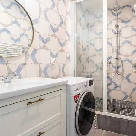 Апартаменты Vibrant Parisian-style 1bd Apartmentla Париж